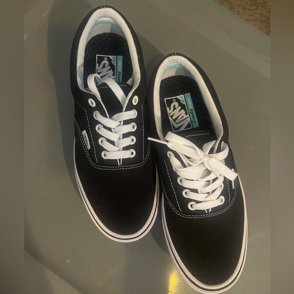 BRAND NEW Black and White Vans - Picture 2 of 2